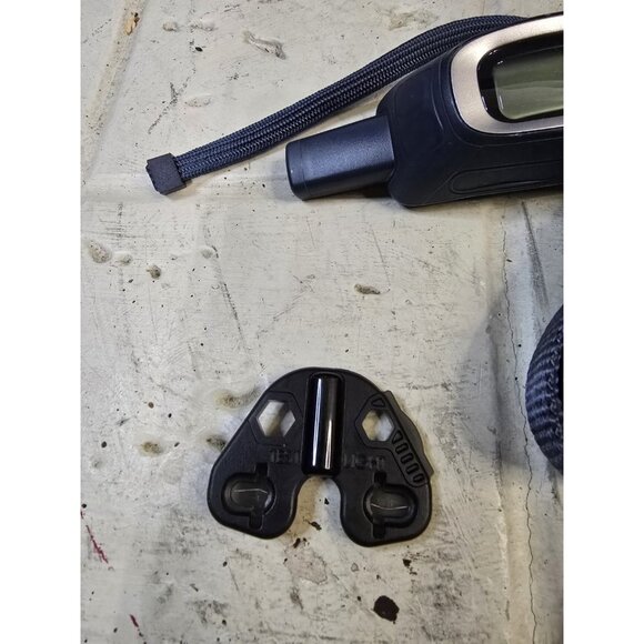 Petsafe RFA-571 Trainer Remote Control RFA-572 Controller Collar No Charger - Picture 3 of 10